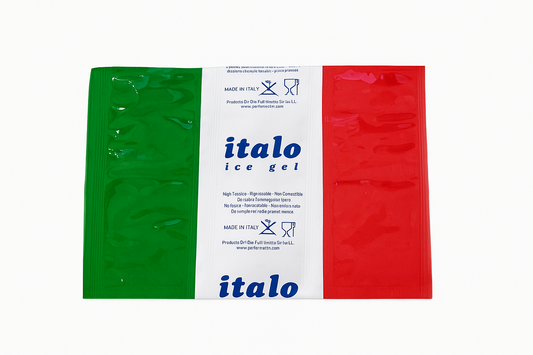 A sheet of 6 synthetic ice cells helps hydrate